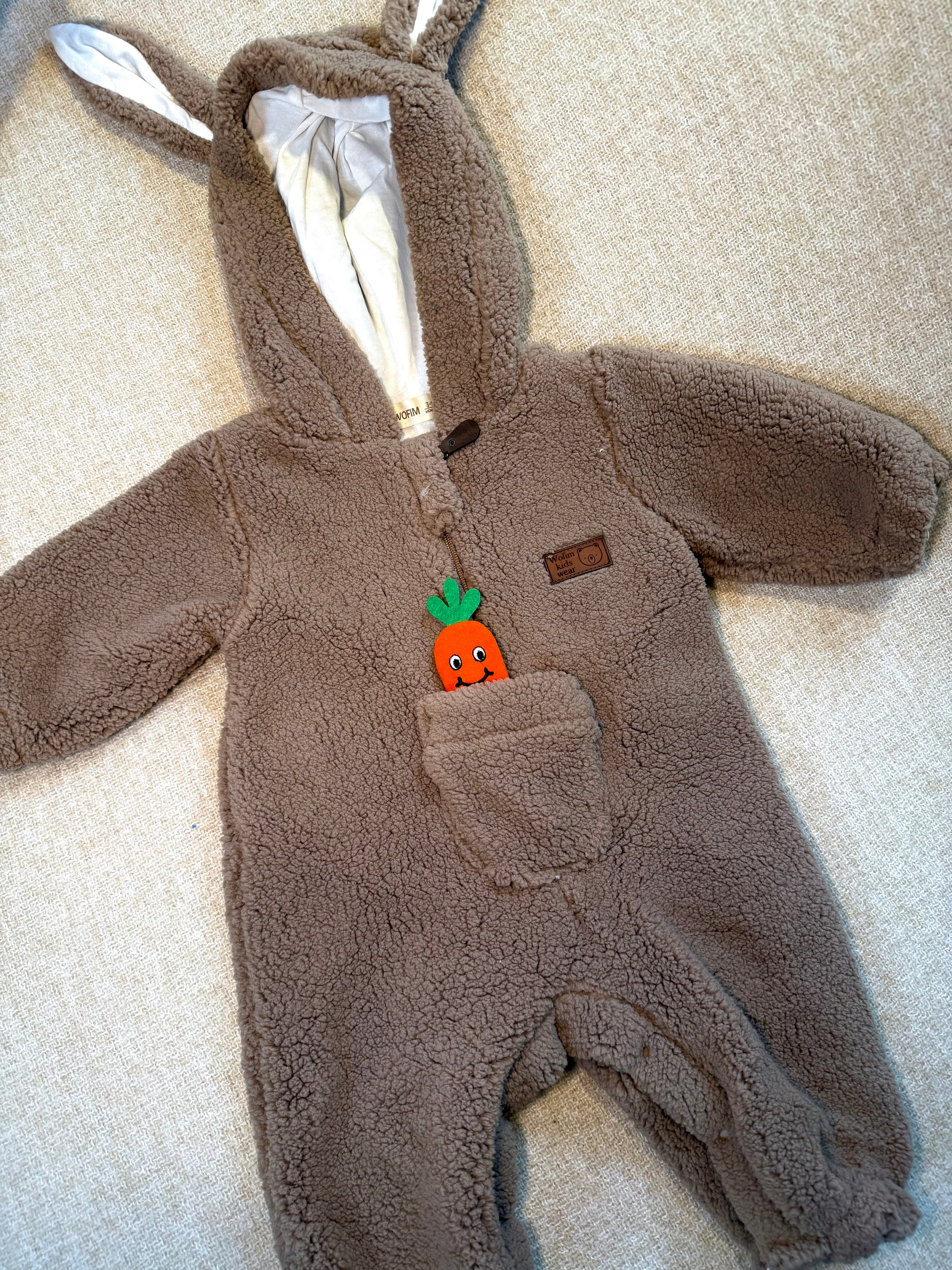 FLUFFY ZEKA BROWN romper